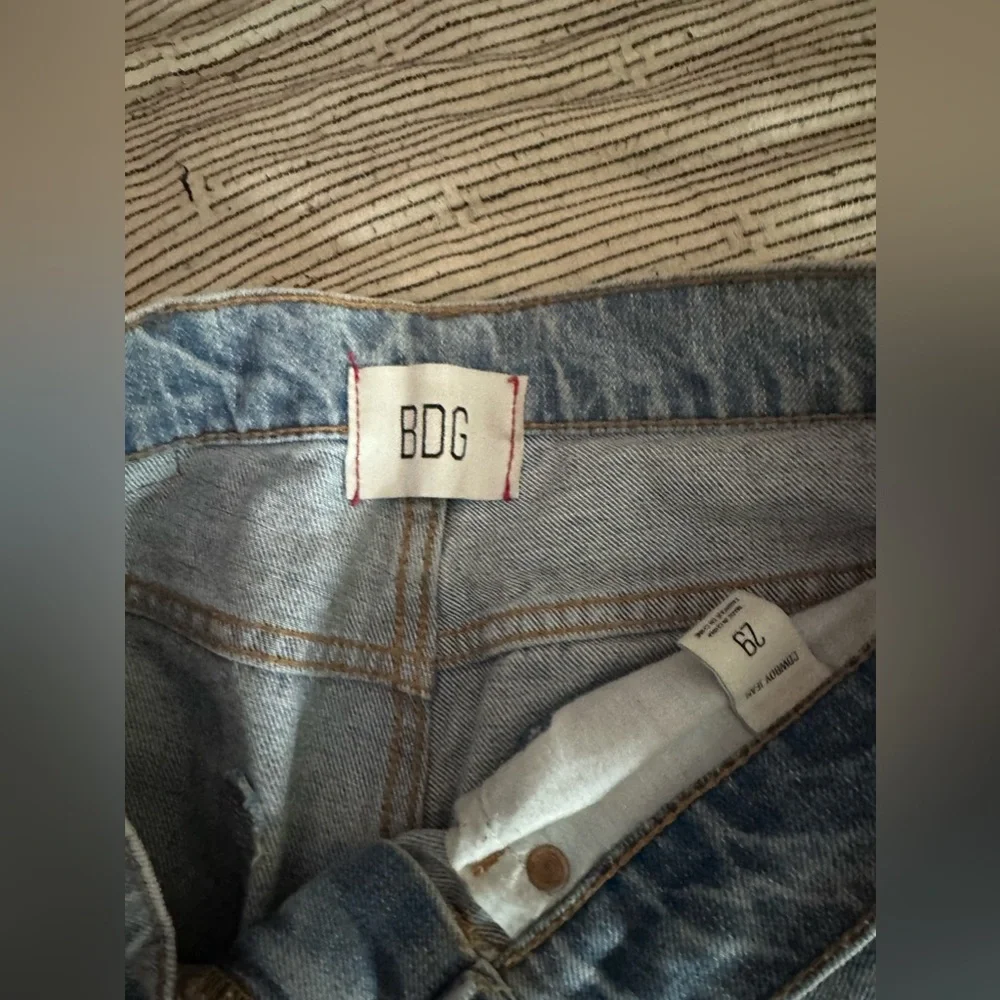 Urban Outfiiters Jeans - Picture 2 of 3